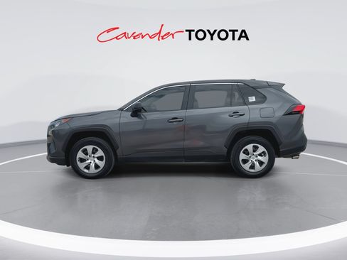 Certified 2022 Toyota RAV4 LE FWD image 5