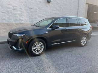 Used 2022 Cadillac XT6 Luxury image 1
