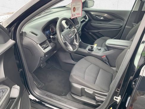 Used 2024 GMC Terrain SLE AWD/4WD image 9