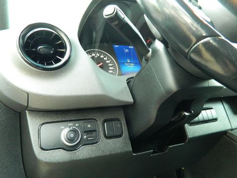 Used 2022 Mercedes-Benz Sprinter 1500 image 20