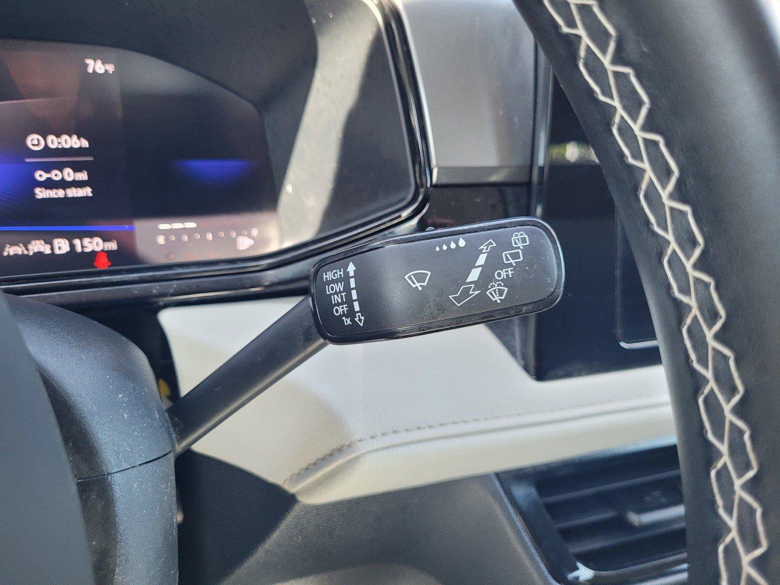 Certified 2025 Volkswagen Taos S AWD/4WD image 31