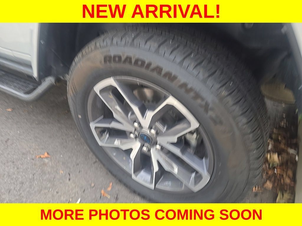 Used 2024 Jeep Wrangler Unlimited AWD/4WD image 10