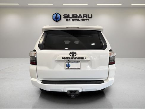 Used 2021 Toyota 4Runner SR5 Premium w/ Moonroof Package AWD/4WD image 5