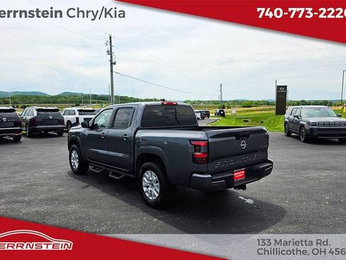 Used 2023 Nissan Frontier SV w/ SV Convenience Package AWD/4WD image 5