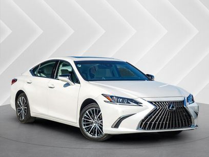 Used 2025 Lexus ES 300h w/ Premium Package