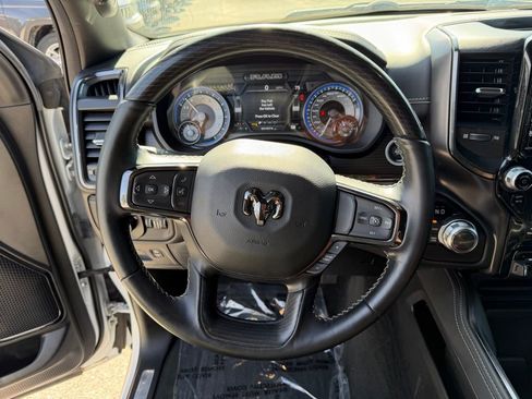 Used 2022 RAM 1500 Limited w/ Body Color Bumper Group AWD/4WD image 19