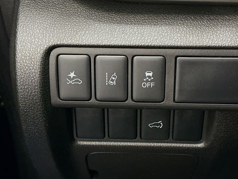 Used 2025 Mitsubishi Eclipse Cross SE image 17