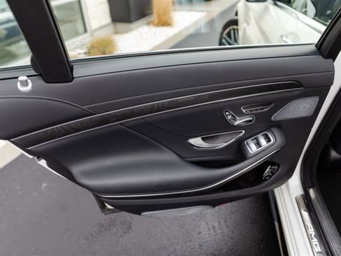 Used 2018 Mercedes-Benz S 63 AMG S 4MATIC Sedan image 35