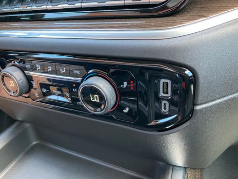 New 2025 Chevrolet Silverado 2500 LT w/ Safety Package image 32