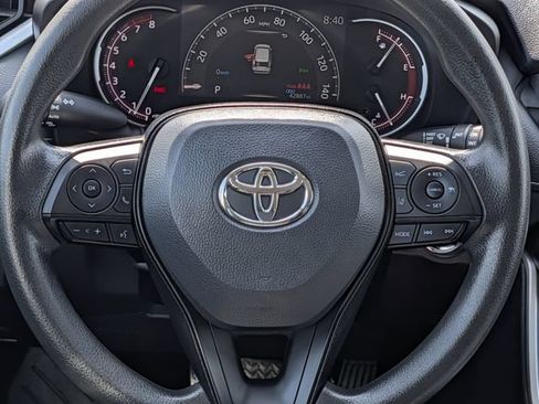 Used 2025 Toyota RAV4 XLE FWD image 13