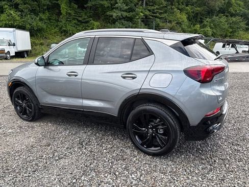 Used 2025 Buick Encore GX Sport Touring AWD/4WD image 6
