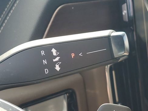 Used 2025 GMC Yukon Denali Ultimate image 18