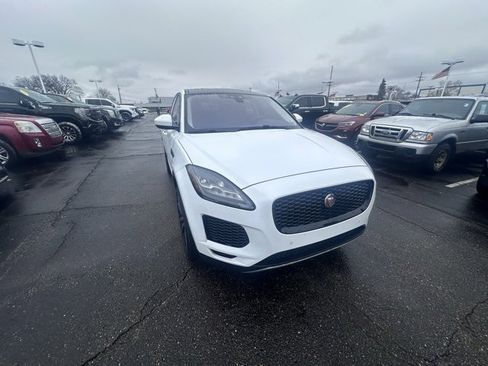 Used 2019 Jaguar E-PACE S image 7