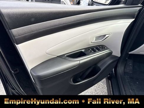Certified 2025 Hyundai Tucson SEL image 18