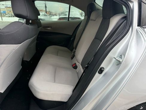 Used 2020 Toyota Corolla LE image 20