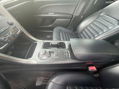 Used 2020 Ford Fusion SEL FWD image 15