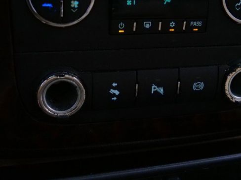 Used 2011 GMC Sierra 3500 Denali image 14