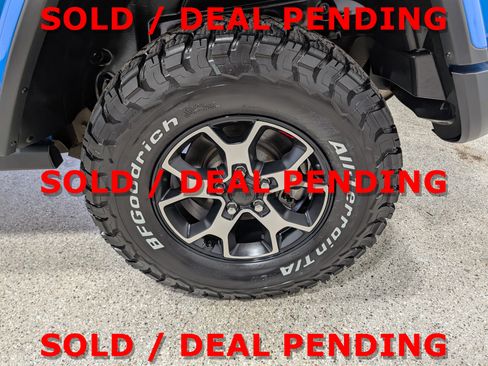 Used 2021 Jeep Wrangler Unlimited Rubicon AWD/4WD image 9
