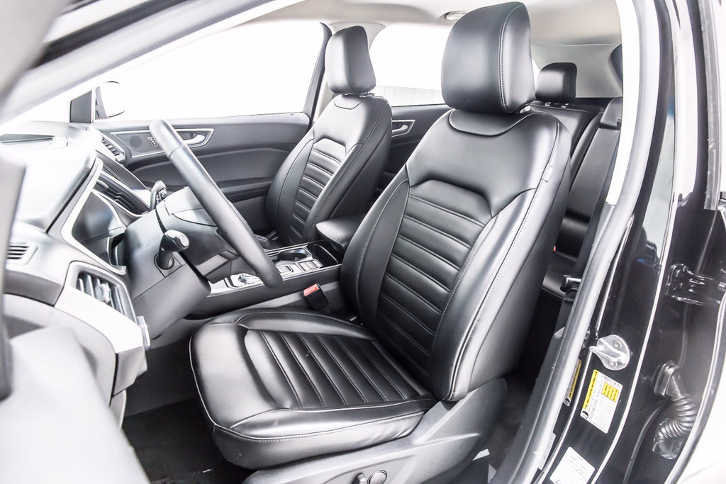 Used 2020 Ford Edge SEL FWD image 26