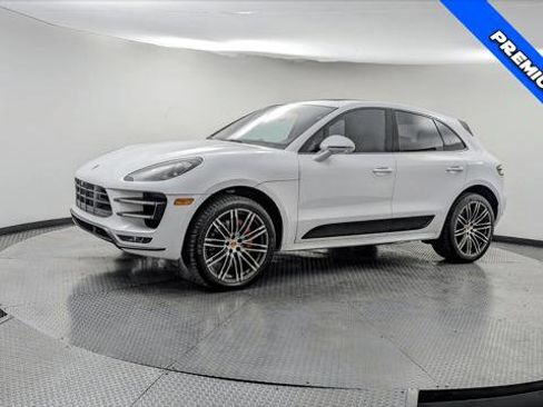 Used 2016 Porsche Macan Turbo image 2
