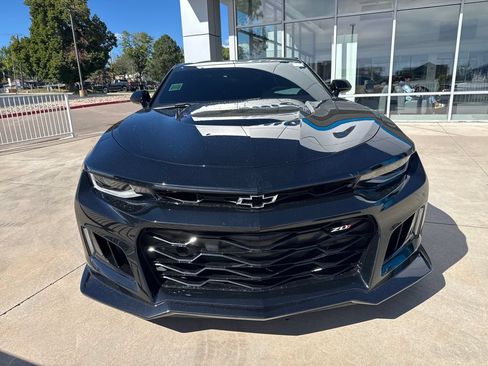 Used 2018 Chevrolet Camaro ZL1 RWD image 8