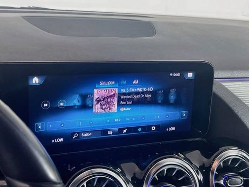 Used 2023 Mercedes-Benz GLA 250 4MATIC w/ AMG Line Exterior image 13