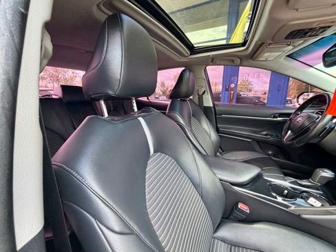 Used 2018 Toyota Camry SE w/ Audio Package FWD image 24
