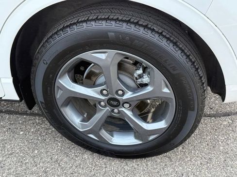 Certified 2023 Ford Escape ST-Line w/ Tech Pack #1 AWD/4WD image 6