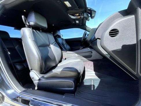 Used 2018 Dodge Challenger GT w/ Driver Convenience Group image 16