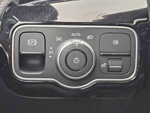 Certified 2025 Mercedes-Benz CLA 35 AMG 4MATIC image 22