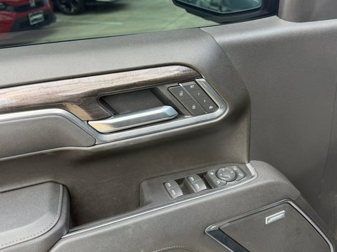 Used 2025 Chevrolet Silverado 1500 LTZ w/ LTZ Convenience Package II RWD image 23