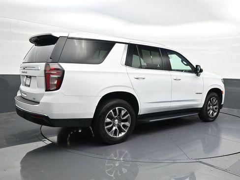 Used 2022 Chevrolet Tahoe LT w/ Luxury Package RWD image 5