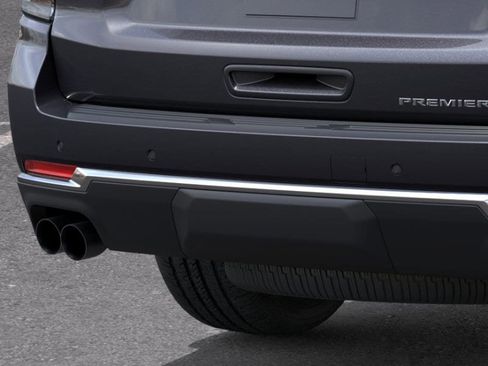New 2026 Chevrolet Suburban Premier AWD/4WD image 14