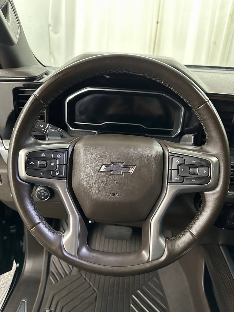 Used 2024 Chevrolet Silverado 1500 RST w/ Convenience Package II AWD/4WD image 16