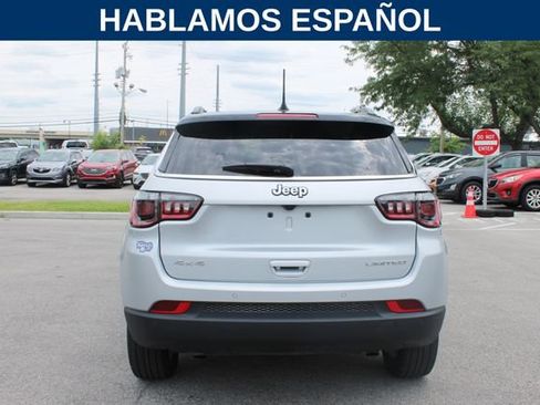 Used 2025 Jeep Compass Limited AWD/4WD image 4