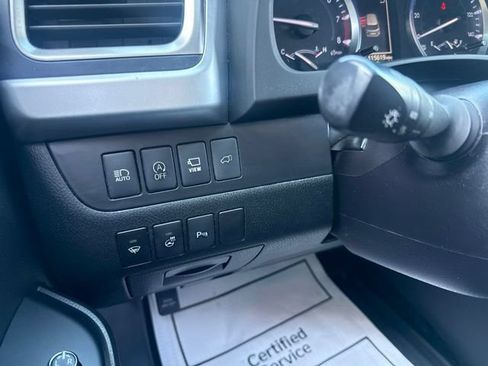 Used 2018 Toyota Highlander Limited Platinum AWD/4WD image 21