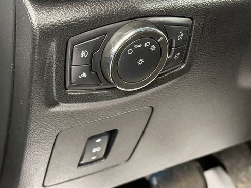 Used 2015 Ford F150 Lariat w/ Equipment Group 502A Luxury AWD/4WD image 10