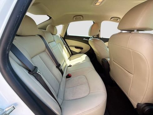 Used 2015 Buick Verano FWD image 25