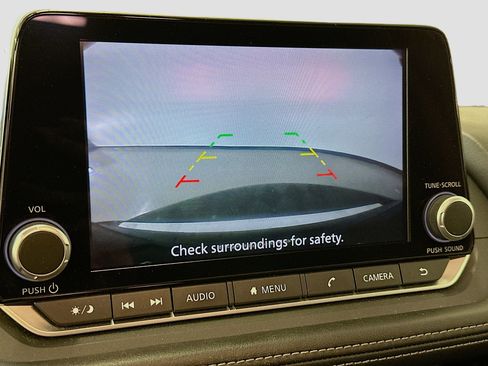 Used 2023 Nissan Rogue SV image 22