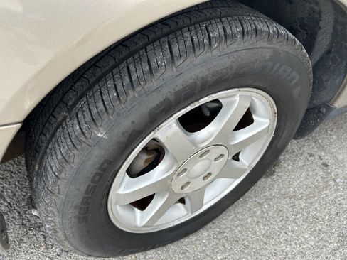 Used 2006 Ford Taurus SEL image 3