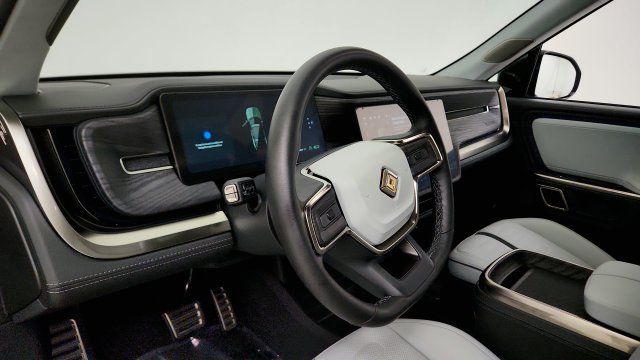 Used 2023 Rivian R1S Adventure Quad AWD/4WD image 50