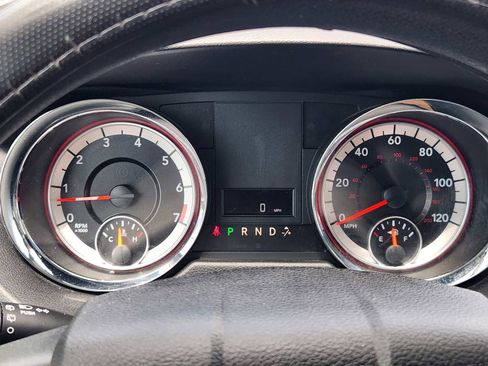 Used 2019 Dodge Grand Caravan SE w/ UConnect Hands-Free Group FWD image 15