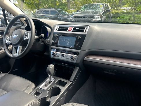 Used 2016 Subaru Outback 2.5i Limited AWD/4WD image 31