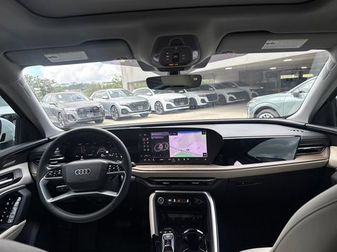 Certified 2025 Audi Q5 Premium w/ Premium Plus AWD/4WD image 15