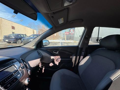 Used 2013 Hyundai Tucson GLS image 22