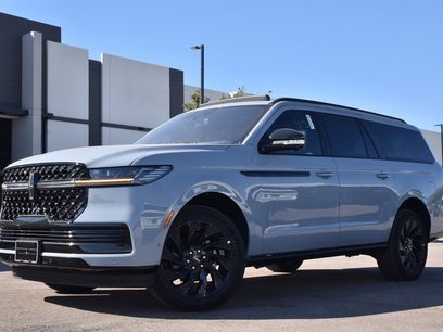 New 2025 Lincoln Navigator L Reserve