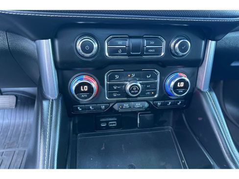 Used 2021 GMC Yukon SLT w/ SLT Premium Package image 25