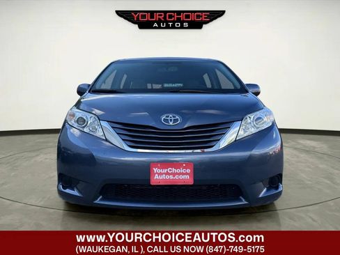 Used 2017 Toyota Sienna LE FWD image 8
