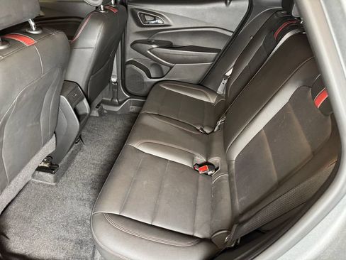 Used 2025 Chevrolet Trax RS FWD image 21