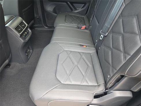 New 2026 Volkswagen Atlas SE image 15